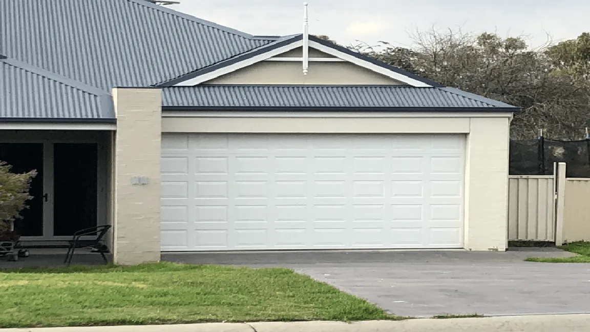 How To Choose A Reliable Garage Door Repair or Service Company